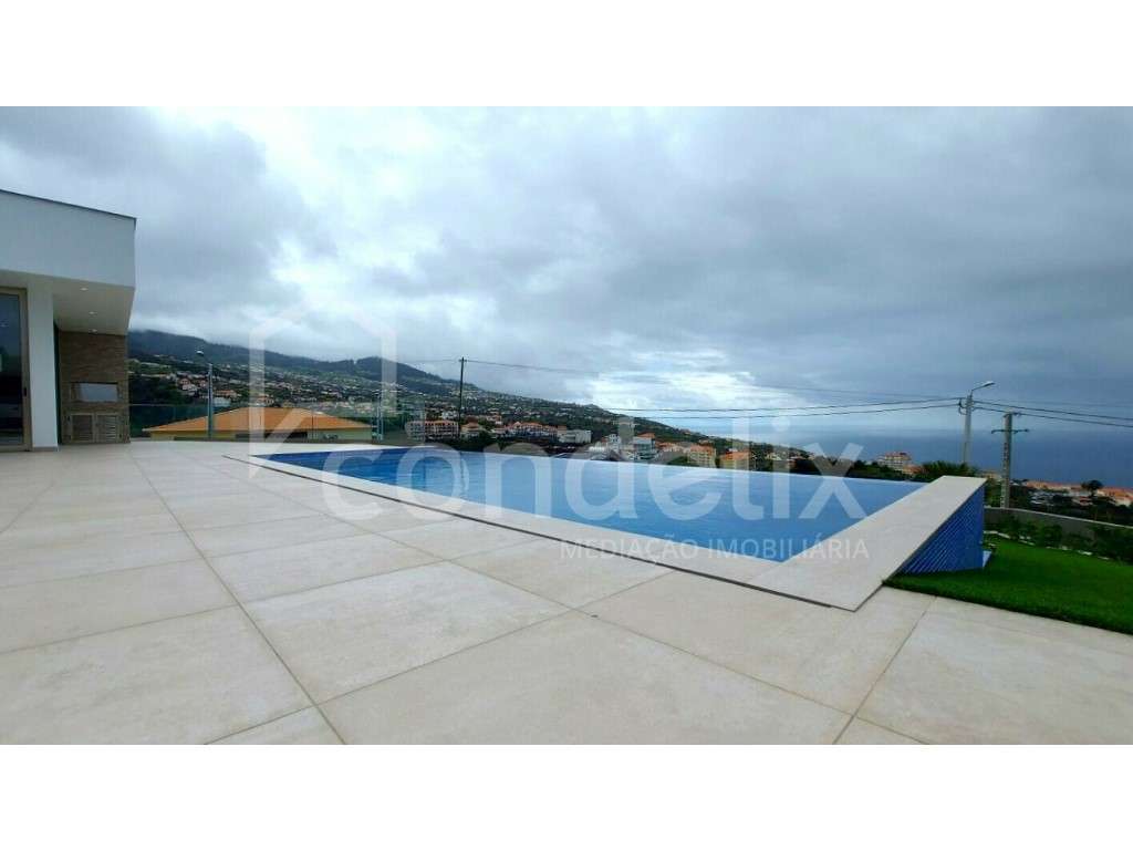 Moradia de Luxo térrea Calheta a 300m de Altitude, Sustentável e Mo... - Grande imagem: 3/50