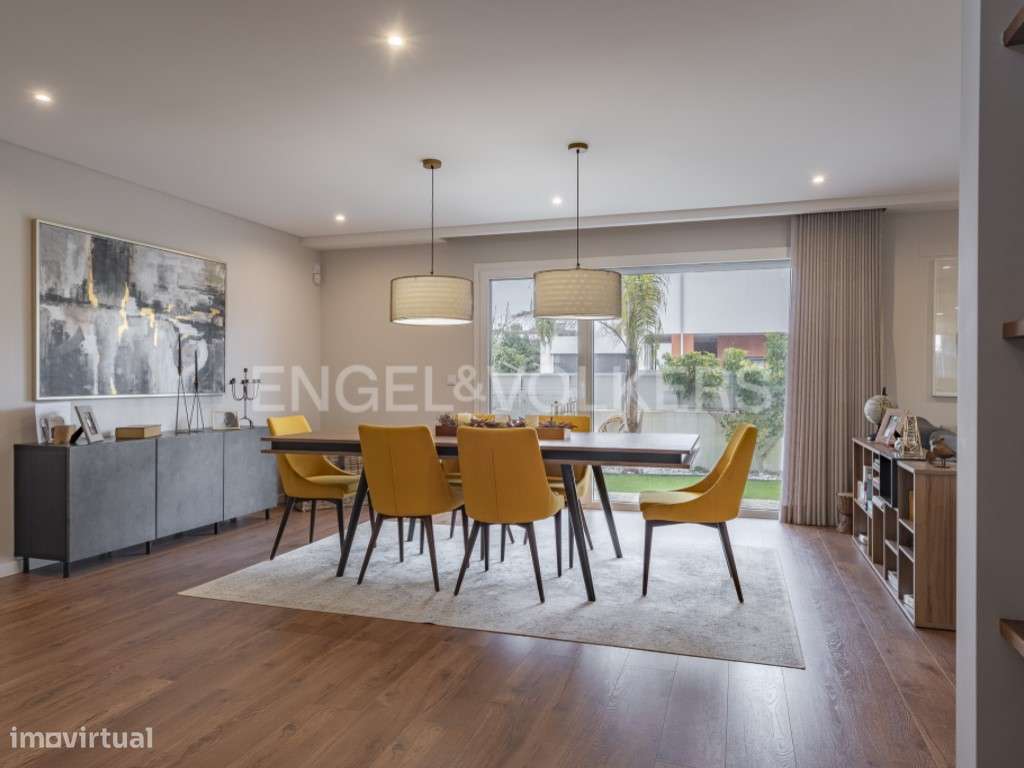 Moradia T4 moderna de luxo em Fernão Ferro - Grande imagem: 5/44