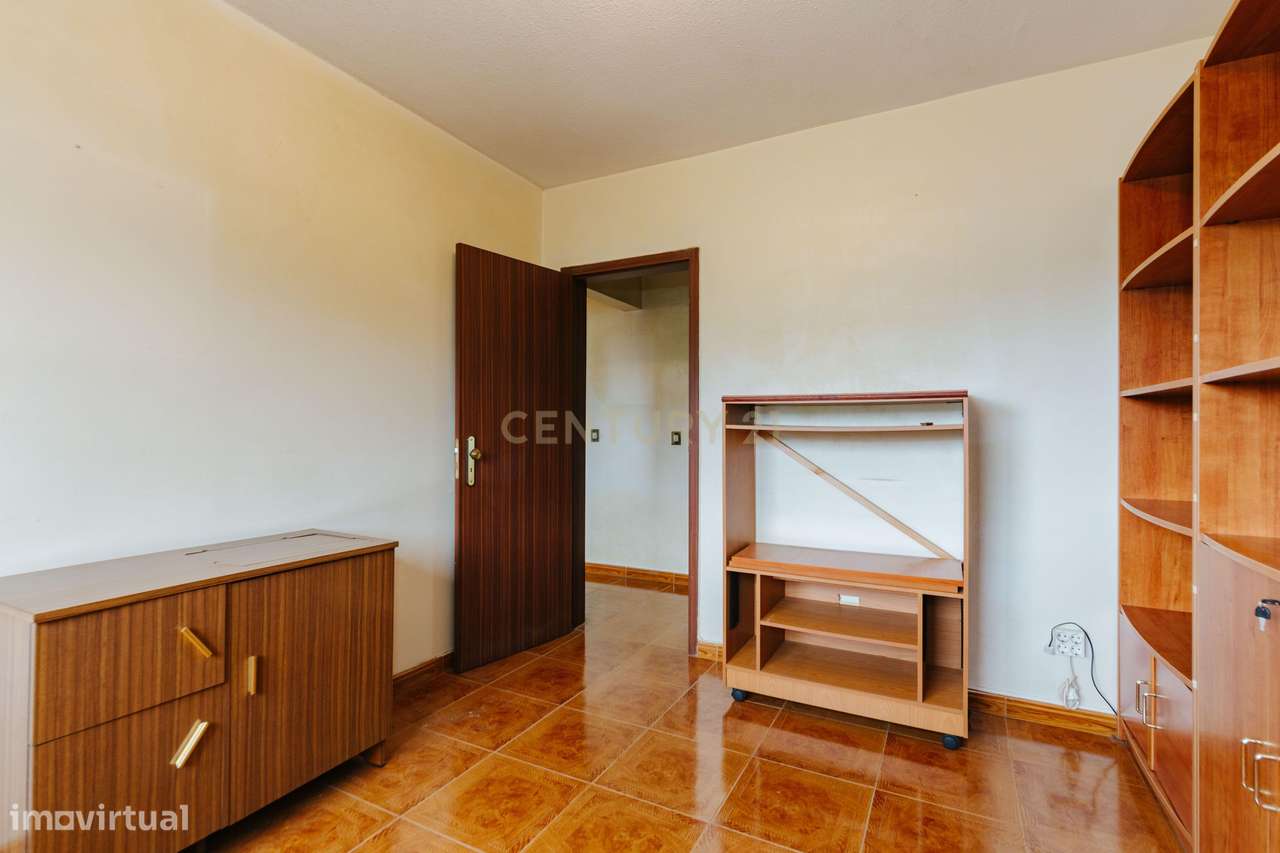 Apartamento T4 à venda no Barreiro-20