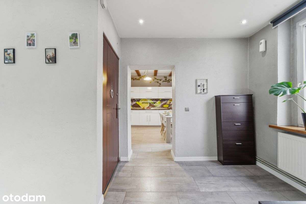 Przestronne mieszkanie w Rudzie Śląskiej.-12