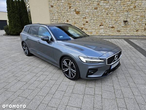 Volvo V60 D4 AWD R-Design - 1