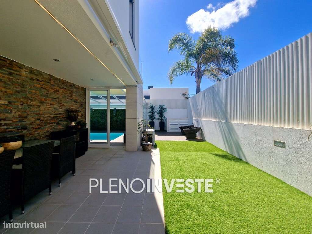 Moradia Isolada V3+2 com piscina na Quinta de Valadares-30
