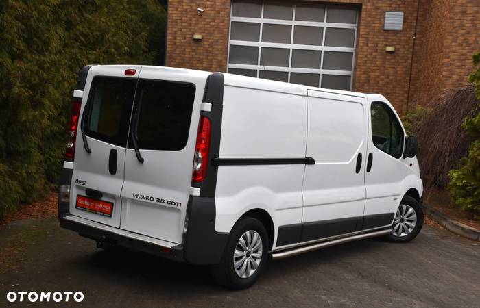 Opel Vivaro 2.5 CDTI L2H1 Long - 4