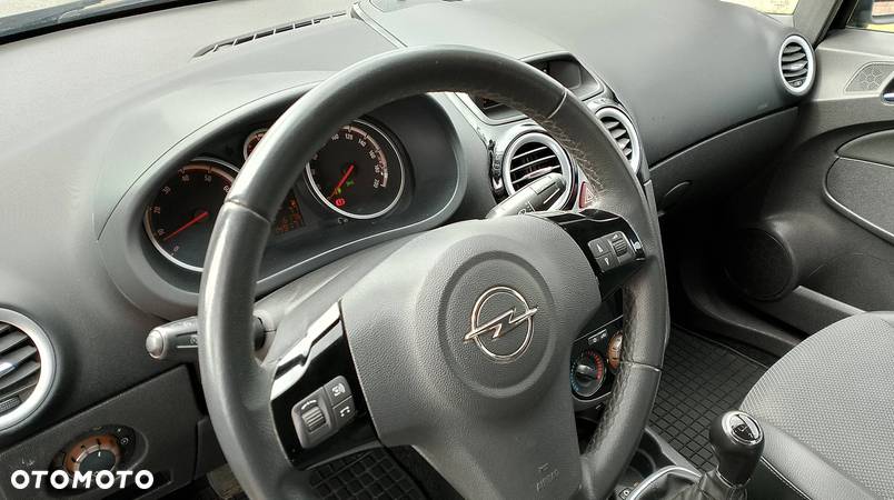 Opel Corsa 1.2 16V Edition - 11