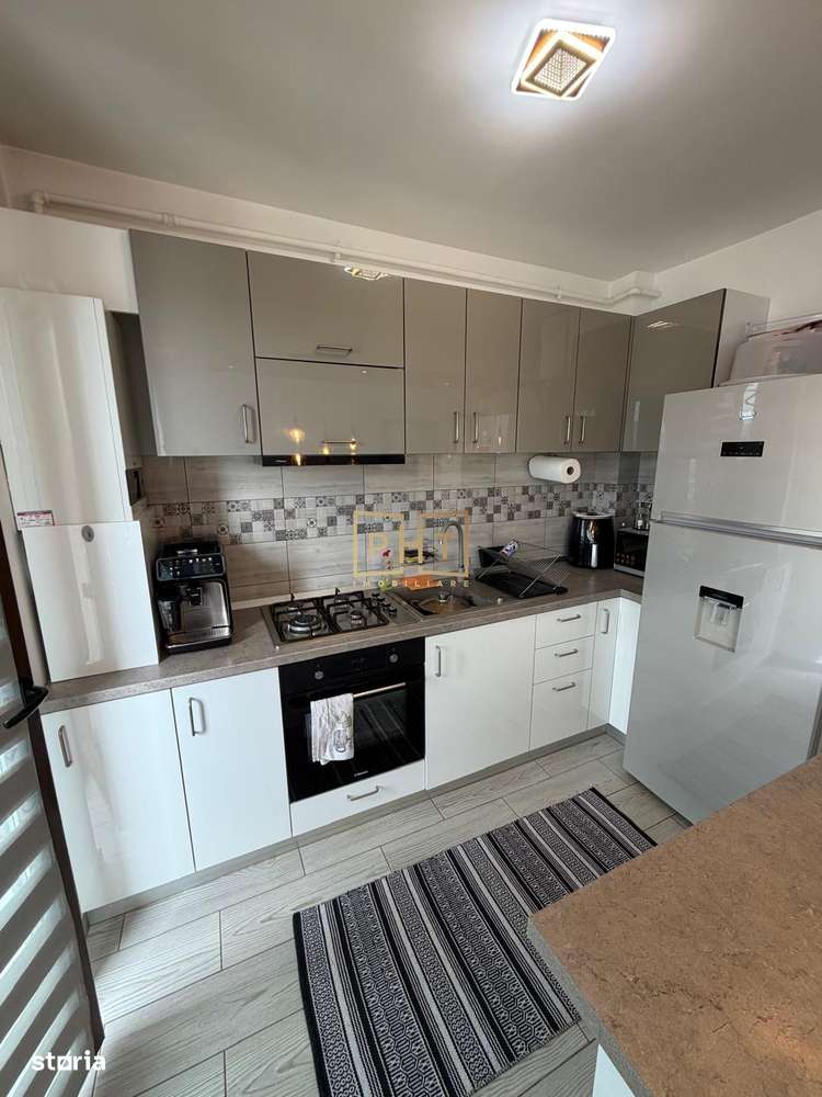 Apartament cu 3 camere  de vanzare, 62 mp, zona Sub Cetate!-1
