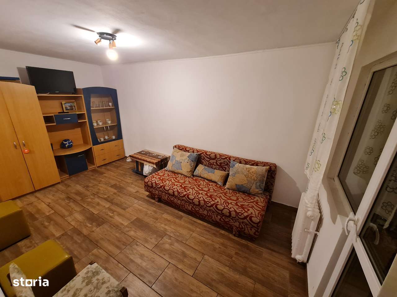 Inchiriez Garsoniera Confort 1 Moderna cu Balcon Micalaca Simfoniei - Imagine principală: 3/18