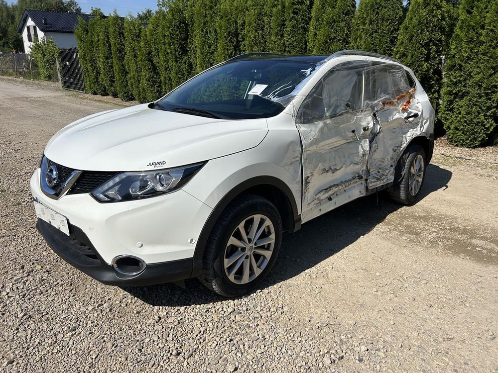 Nissan Qashqai II (2013-2021) 1.6 DCi 4x4 Tekna 2014
