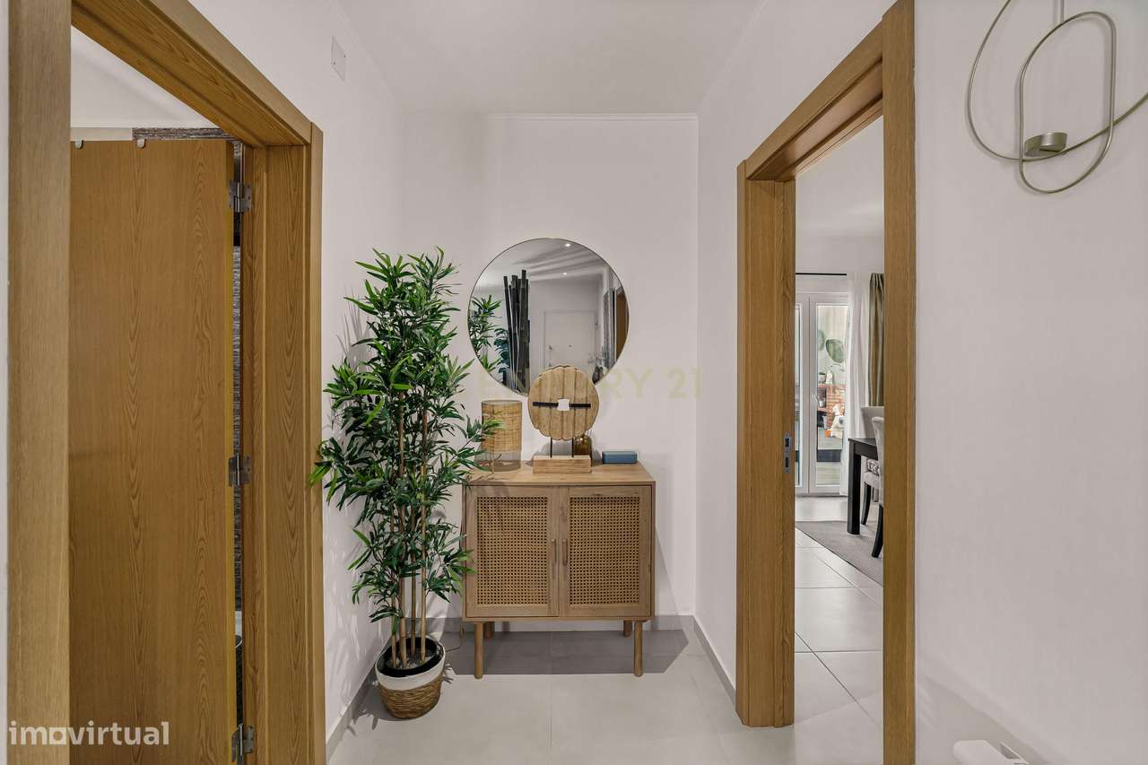 Moradia T3 isolada com garagem, Quinta do Conde-12
