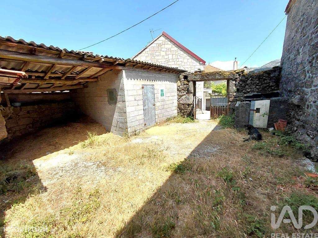 Casa / Villa em Castro Laboreiro e Lamas de Mouro de 201,00 m2 - Grande imagem: 2/24