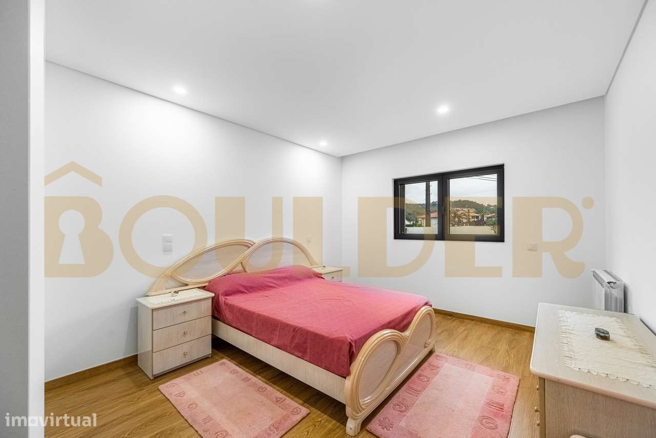 Moradia T4 de Arquitetura Moderna-16