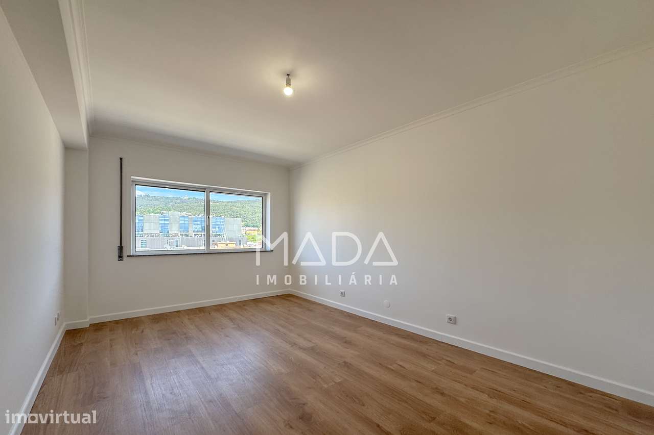 RENOVADO Apartamento T3 (último piso) c/garagem em Lamaçães, Braga-15