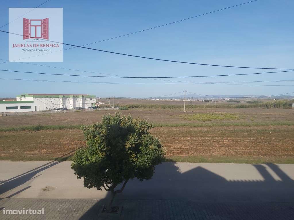 Vivenda V3 em condomínio fechado - Cambelas-30