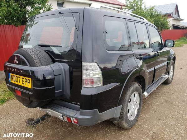 Dezmembrez Mitsubishi Pajero 4 SHOGUN motor 3.2Di-D cod 4m41 118KW 160CP 4x4 2006-2010cutie de viteze transfer reductor grup diferential fata spate bara usa portiera aripa planetara stanga dreapta - 4