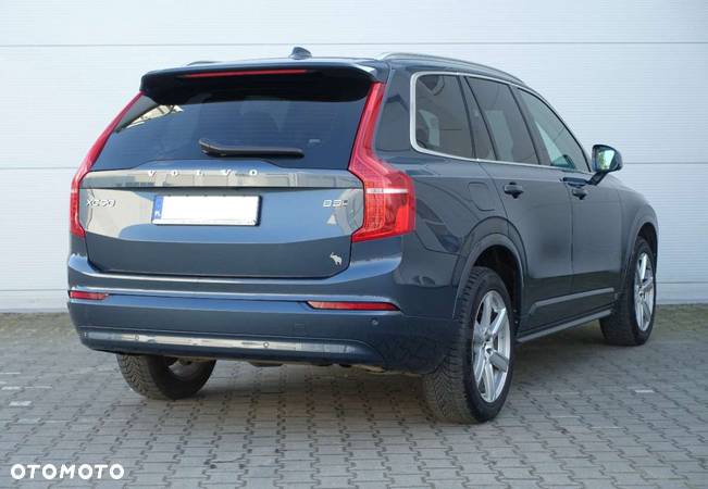 Volvo XC 90 - 3