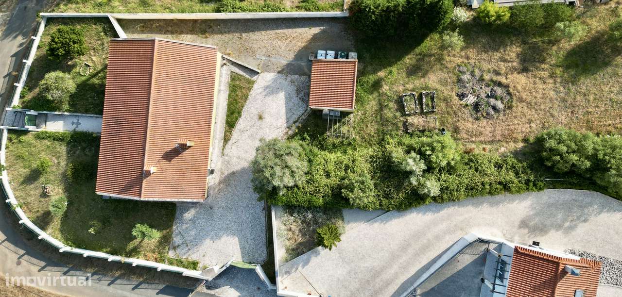 Moradia com terreno e árvores de fruto a 40mn de Lisboa-50