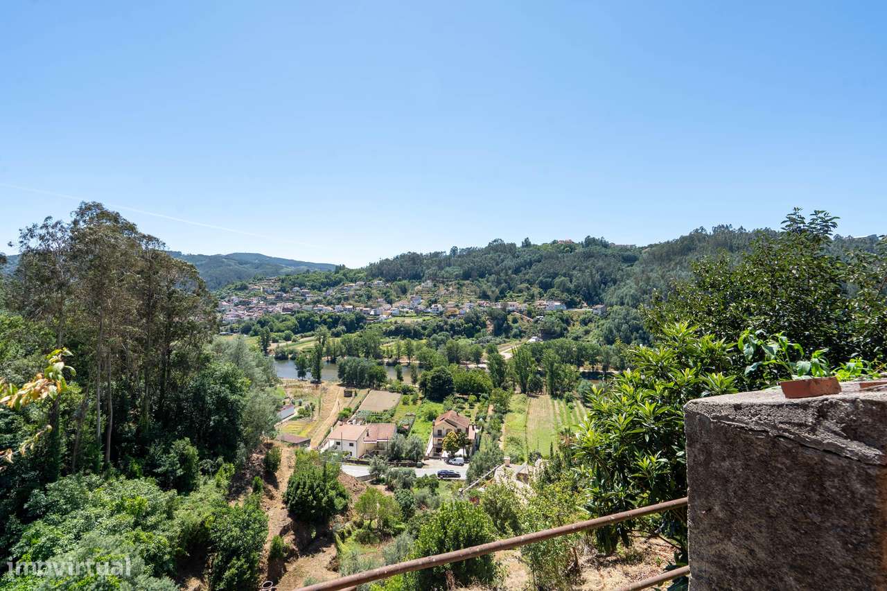 Moradia T3 c/ Vista para o Rio Mondego-12