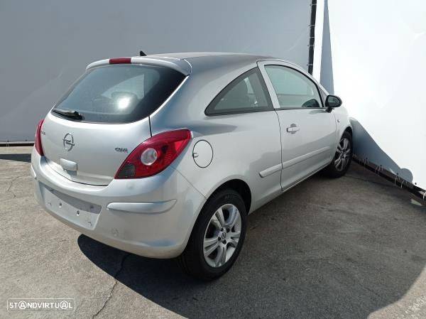 Para Peças Opel Corsa D (S07) - 3