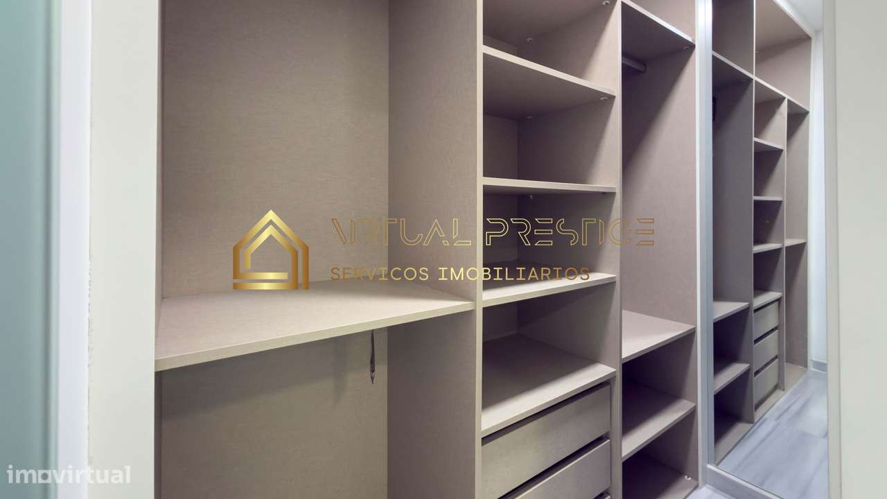 Moradia T4 Remodelada com Piscina em Belverde-27