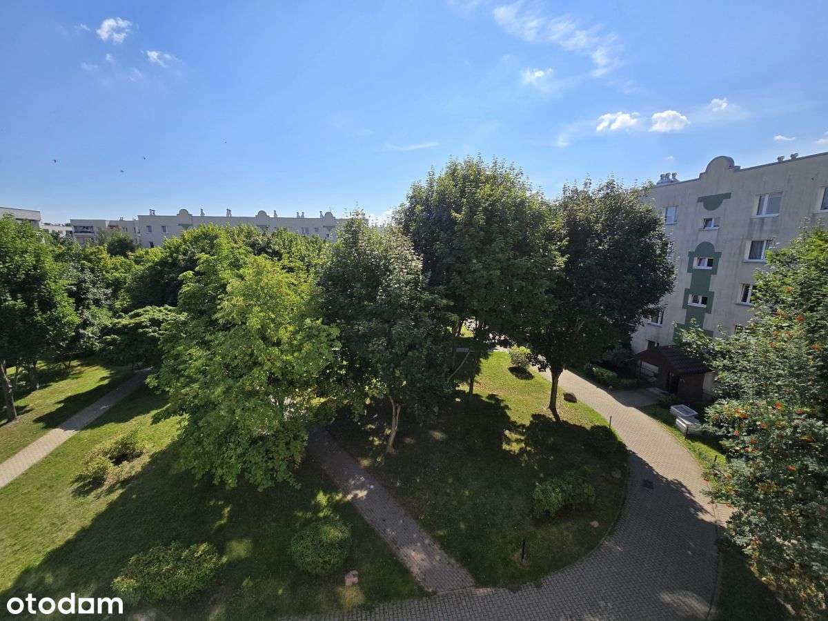 Rodzinne 4 pokoje przy Wodnika – do zamieszkania!-13