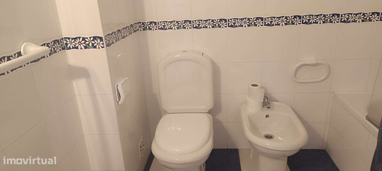 Magnifico apartamento T3 com garagem!-15