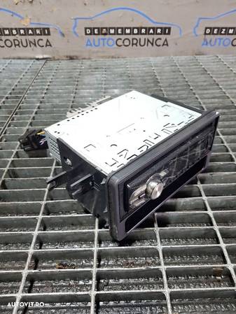 Cd player Toyota RAV 4 II 2000 - 2006 (677) - 2