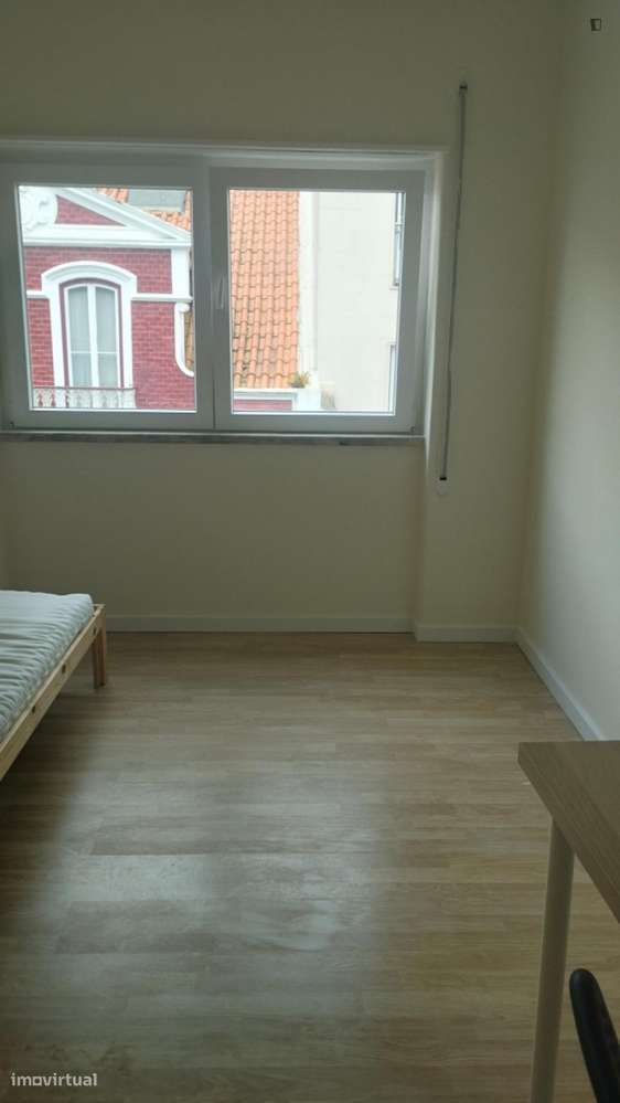 Quarto - localizado em Caldas da rainha - Grande imagem: 5/12