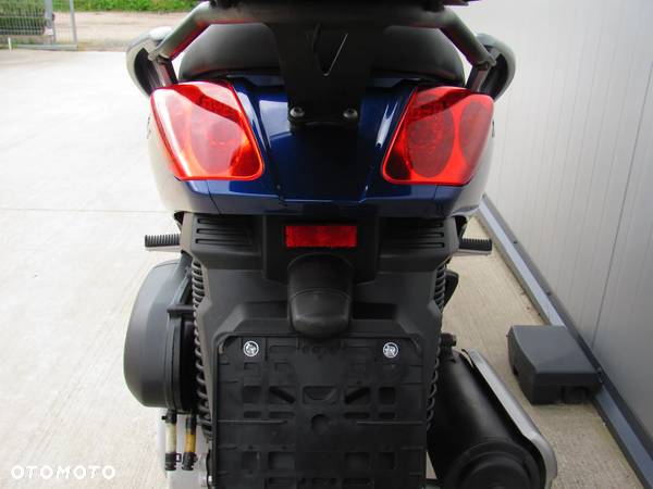 Yamaha X-max - 23