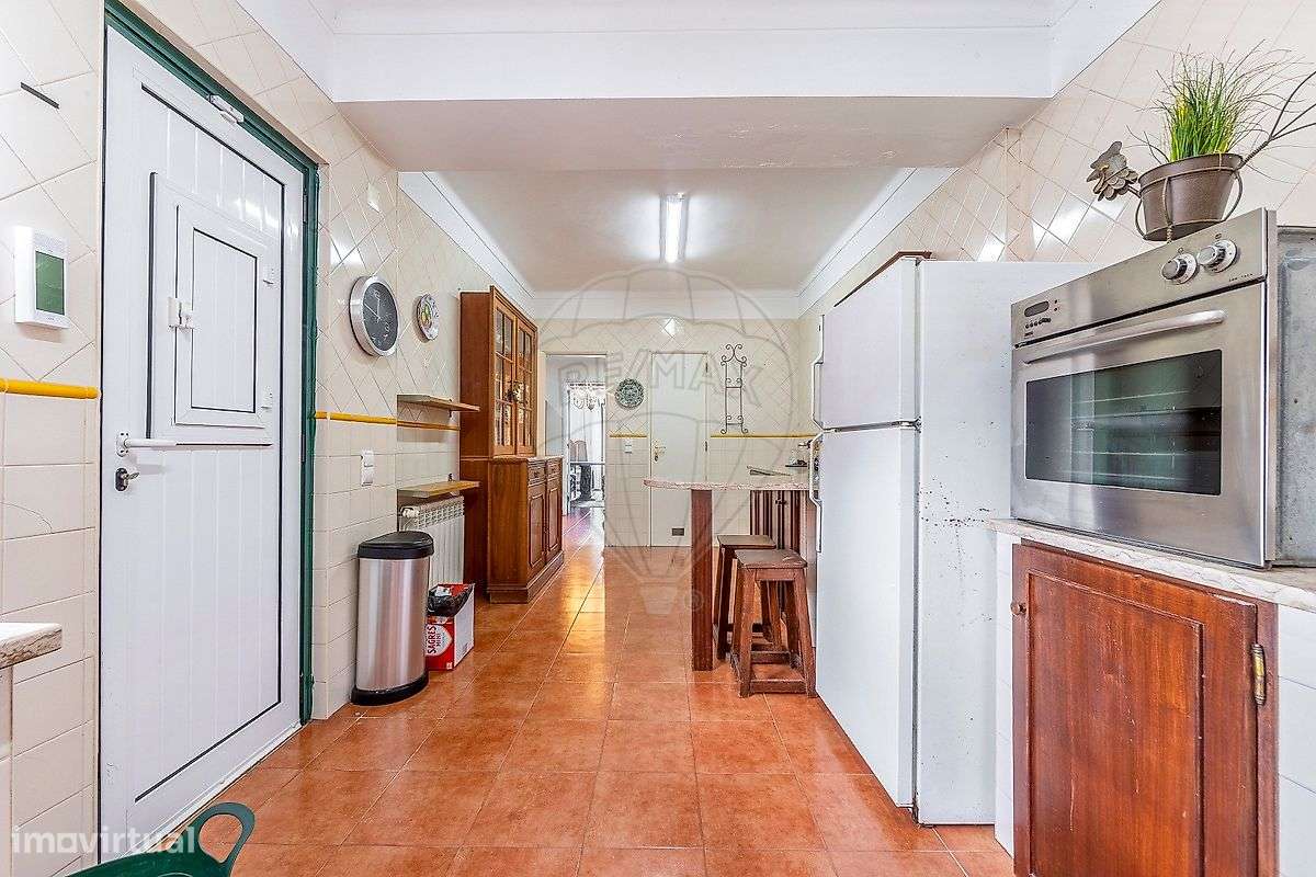 Moradia T4 para venda-25