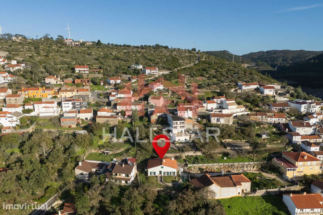 Moradia T3 Isolada / Aquecimento Central / Torre-37