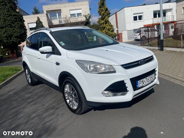 Ford Kuga 2.0 TDCi 2x4 Titanium - 24