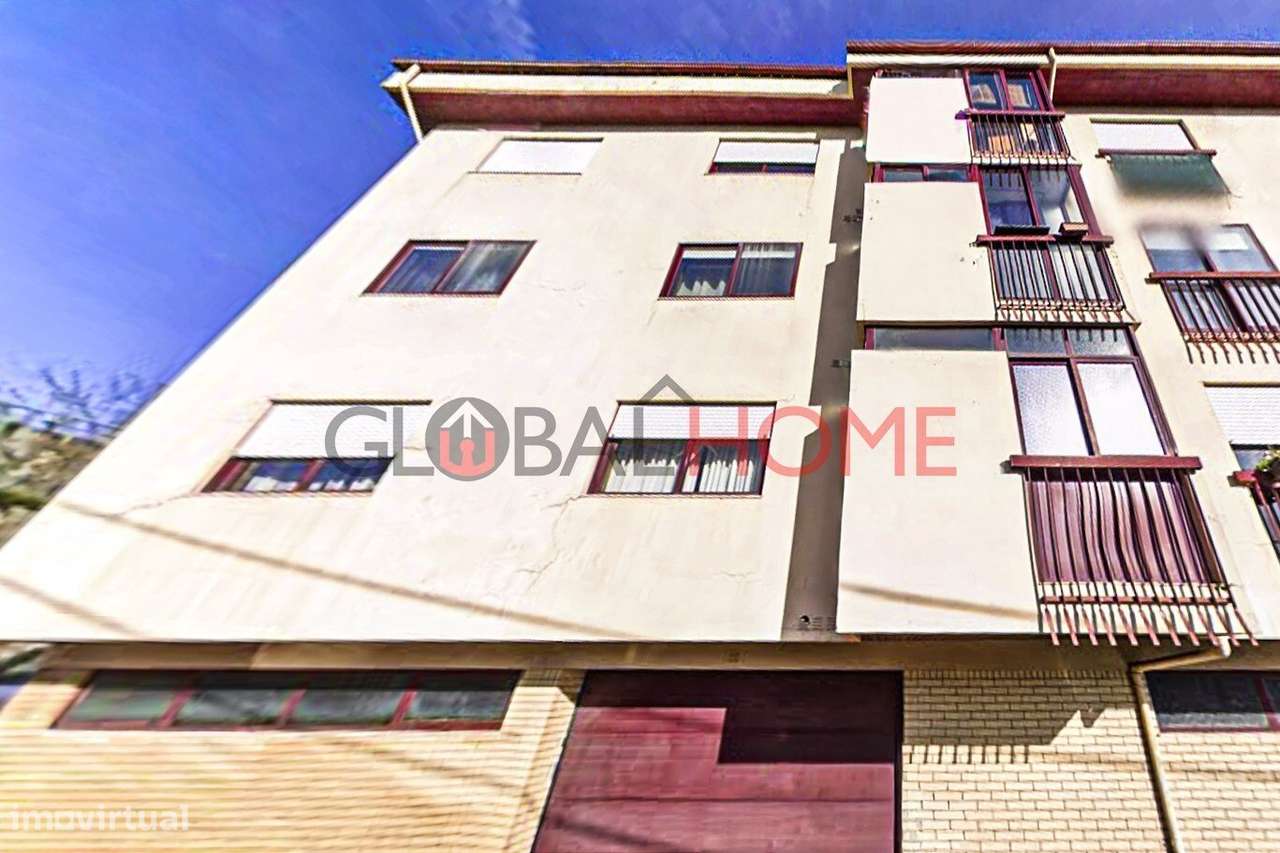 Apartamento T2 ao centro de Rio Tinto-0