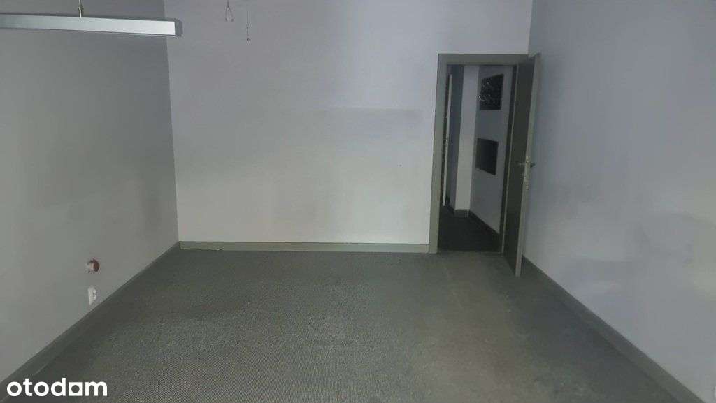 Lokal w Centrum idealny pod kancelarię.-7