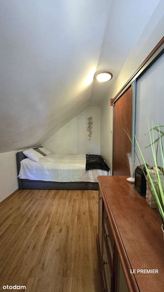 Dom z lokalem usługowym i magazynem – Małomicka-19