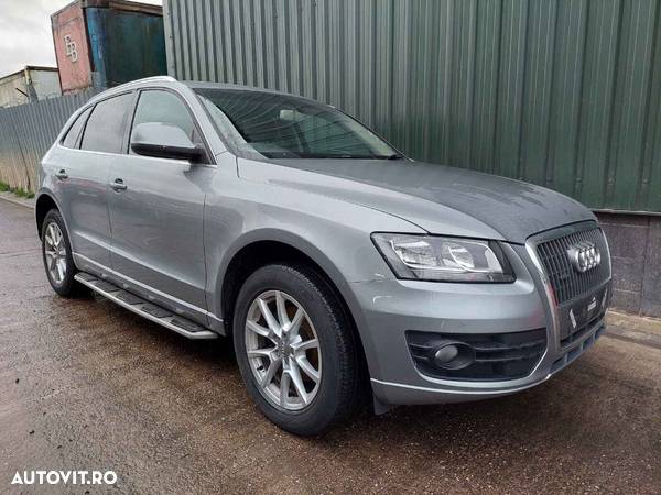 Planetara dreapta Audi Q5 2011 SUV CGLB 2.0 TDI CGLB 170hp - 2