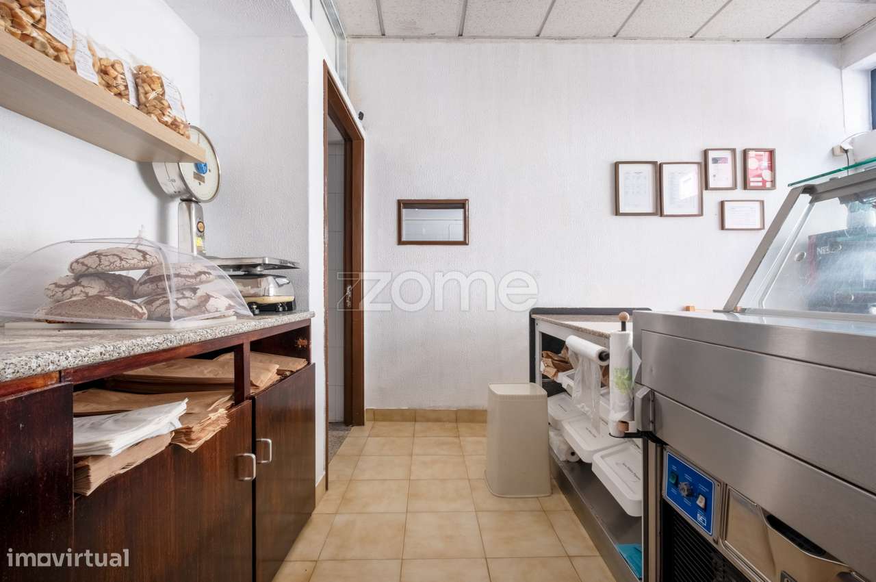 Padaria com fabrico e ponto de venda, para trespasse - Gondomar - Grande imagem: 5/40