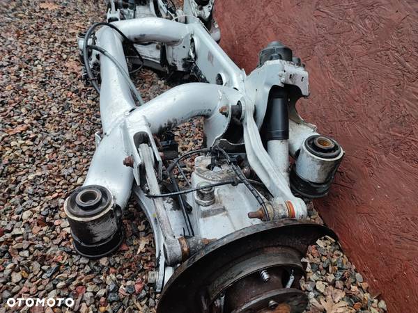 BMW E39 TOURING / KOMBI ORYGINALNY KOMPLETNY WÓZEK TYŁ / BELKA ZAWIESZENIA TYŁ POD NIVO W BARDZO DOBRYM STANIE O NR. 1 367 040 / 1 350 226 OEM - 14