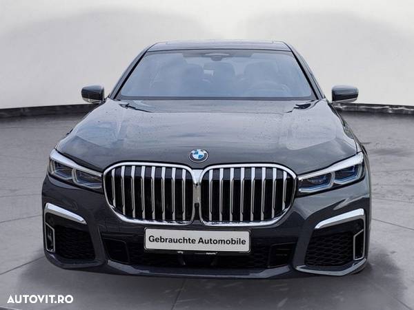 BMW Seria 7 - 8