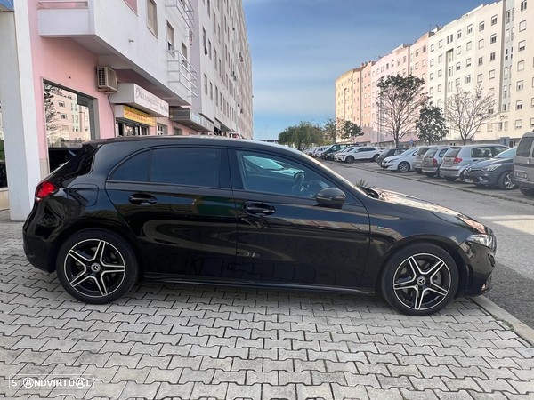 Mercedes-Benz A 250 e AMG Line - 4