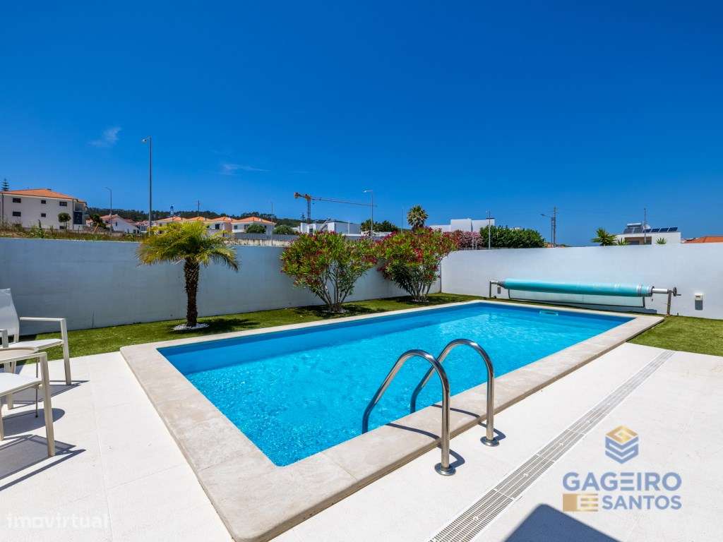 Moderna moradia T3 com piscina privativa-36
