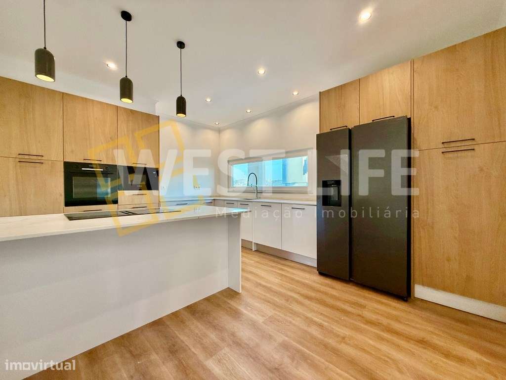 Moradia T3 NOVA com piscina - Junto á Praia de São Lourenço - A 5 m... - Grande imagem: 5/28