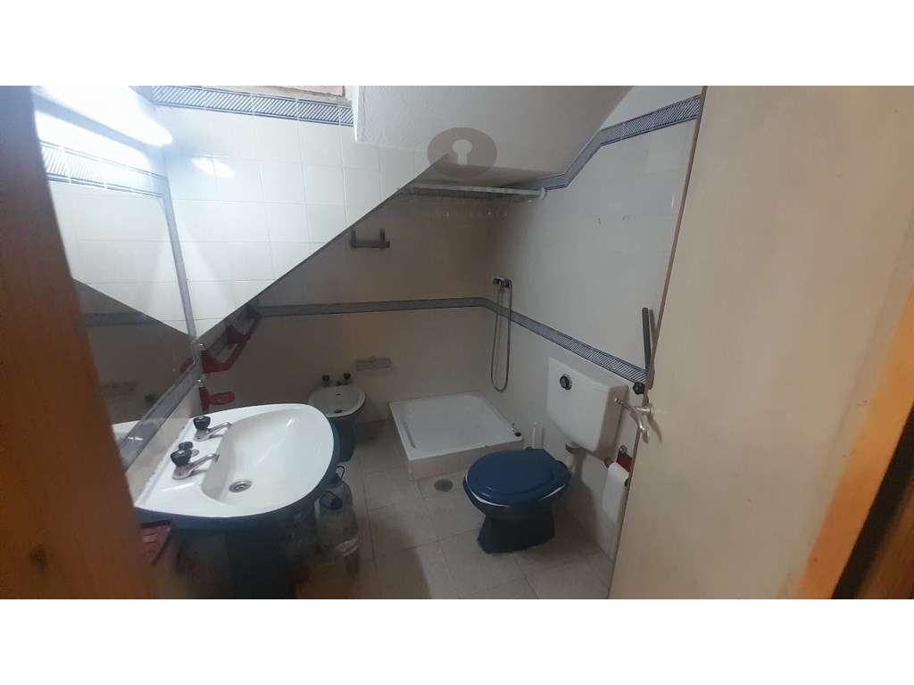 Loja com Rentabilidade - Centro de Rio de Mouro (Rinchoa)-17