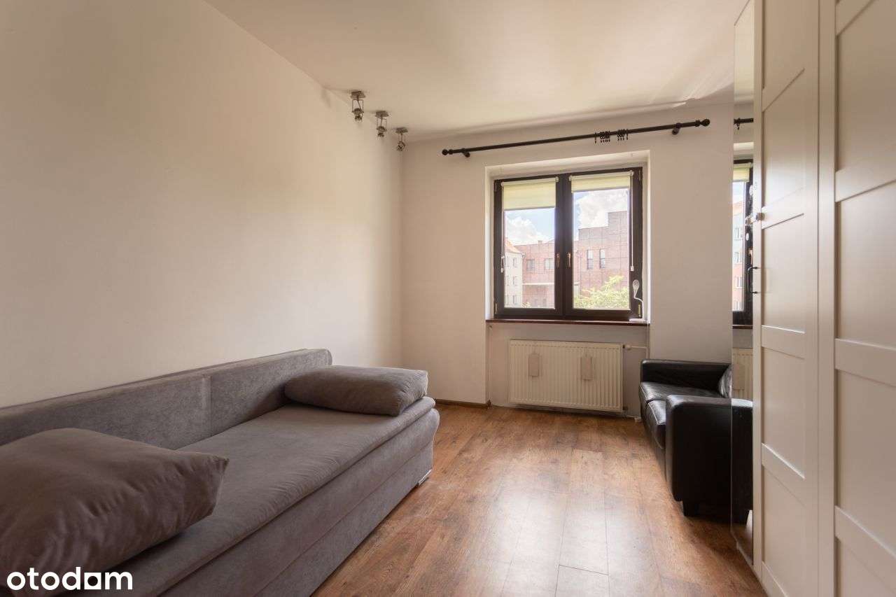 Trzypokojowe mieszkanie blisko centrum-5