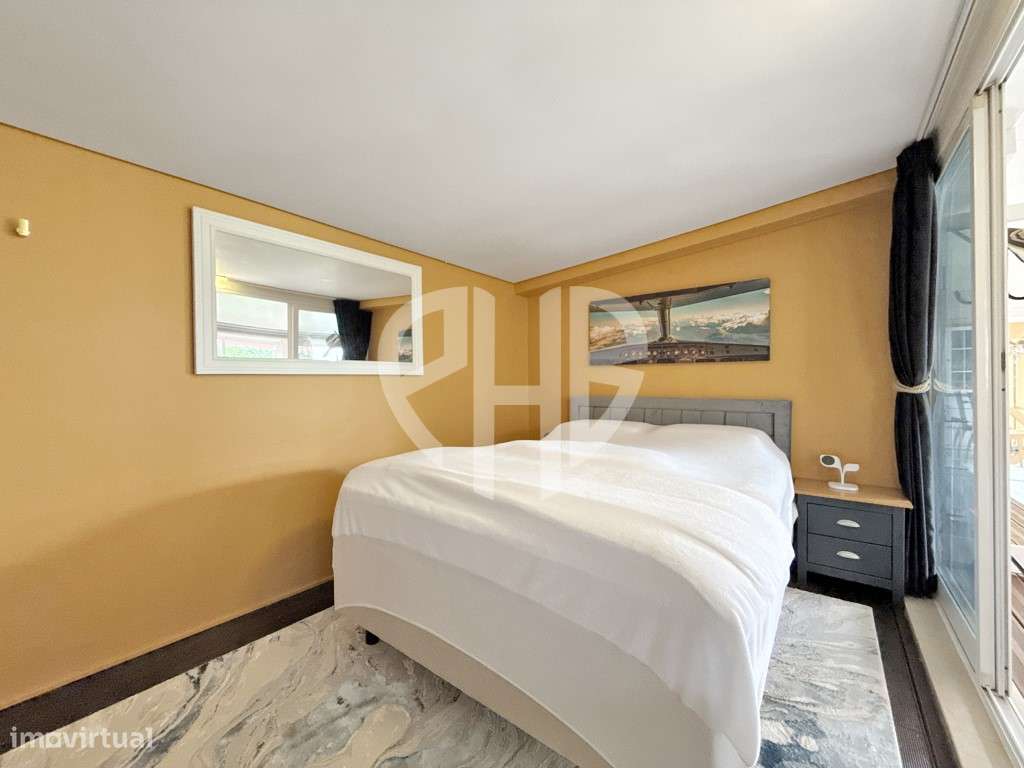 Apartamento T3+1 Duplex C/Terraço 250m2 // Condominio-57