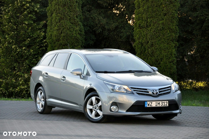 Toyota Avensis - 2