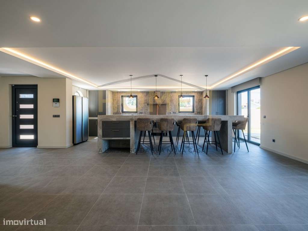 Moradia T5 Nova em Canidelo, Vila Nova de Gaia-4