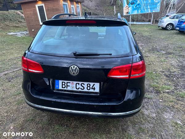 Volkswagen Passat 2.0 TDI Highline DSG - 8