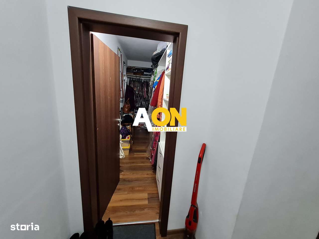 Apartament 3 Camere, 83 mp, Decomandat, Cu Garaj la Subsol - Imagine principală: 5/13