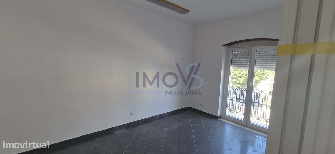 Apartamento T3 no Centro de Ferreira do Zêzere – Excelente Oportunidad-6