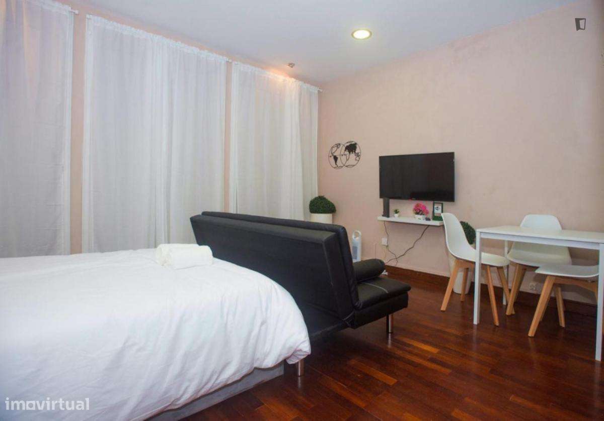 Estúdio - localizado em Cedofeita Porto - Grande imagem: 4/6