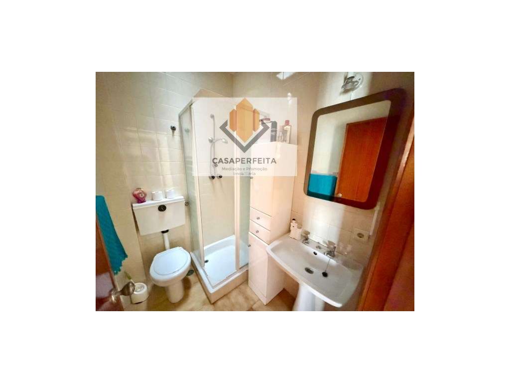 Andar Moradia T3 com Terreno - Avintes-16